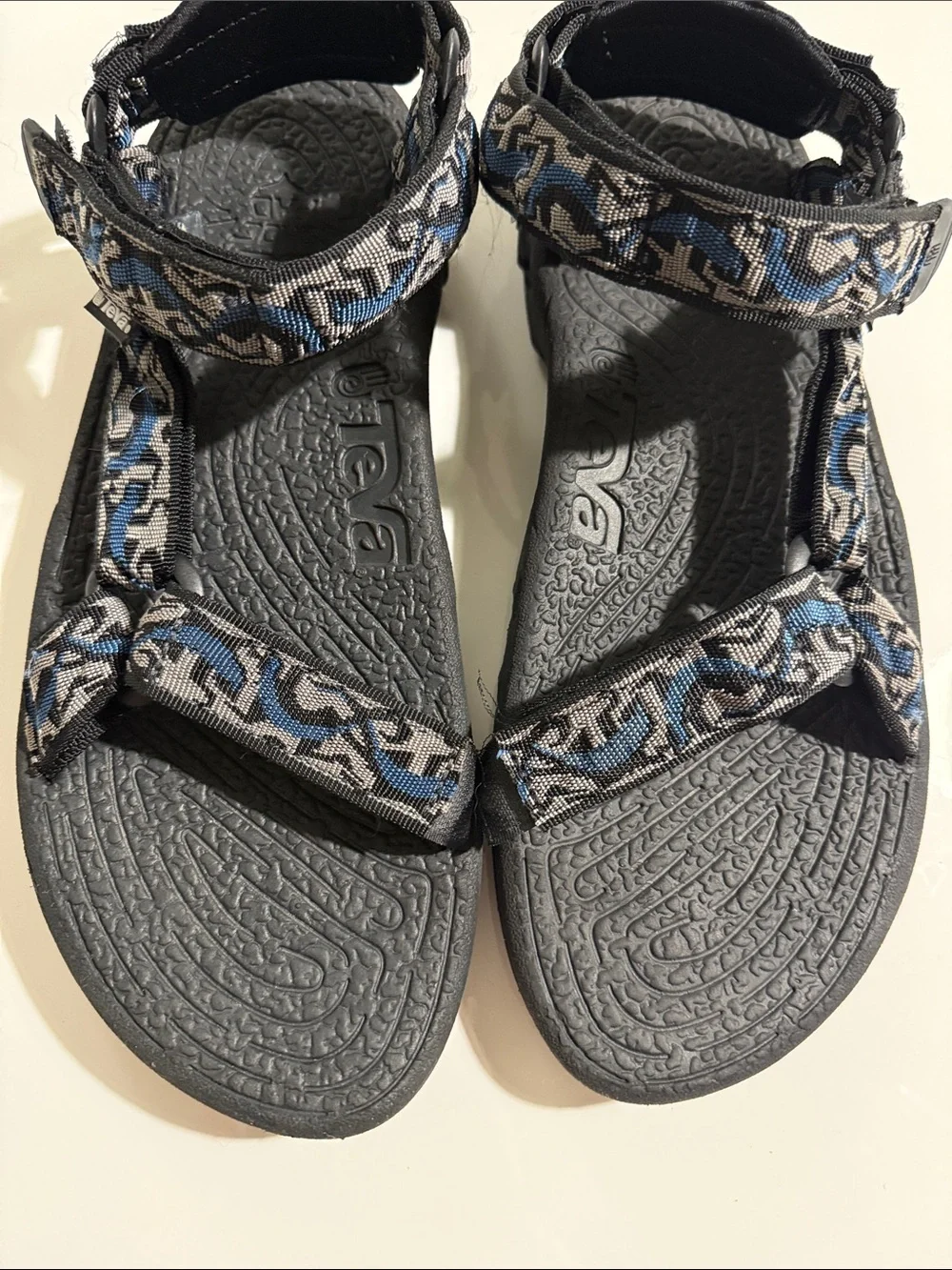 Teva Terradactyl Black and Blue Patterned Adventure Sandals Sz 11